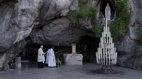 bernadette of lourdes tour